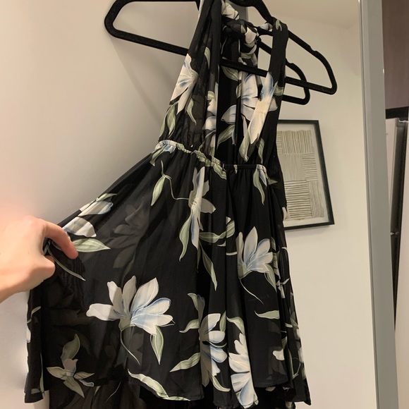 L’ATISE black and floral romper - Picture 6 of 9